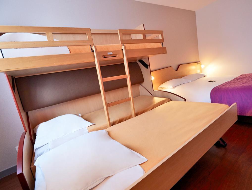Kyriad Clermont-Ferrand-Sud - La Pardieu Екстер'єр фото