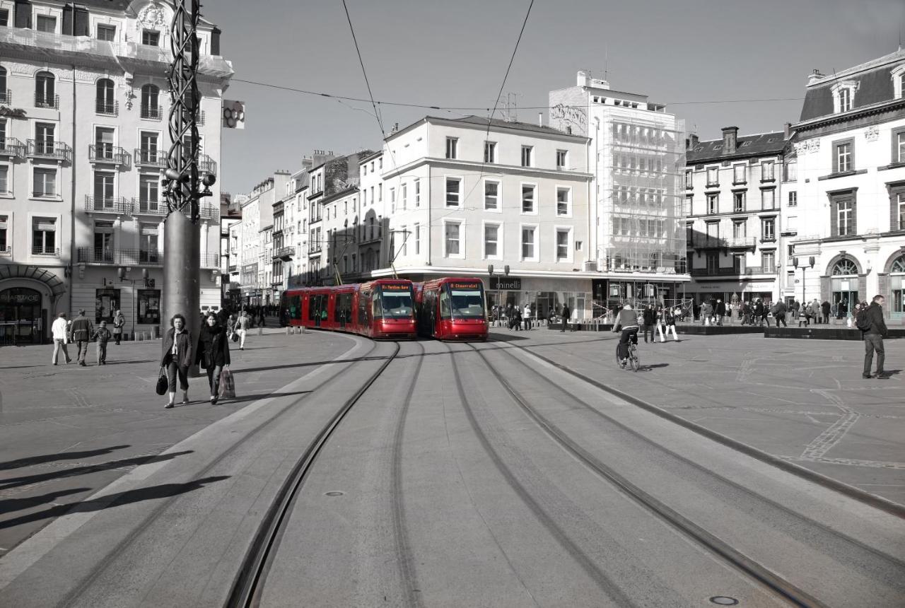 Kyriad Clermont-Ferrand-Sud - La Pardieu Екстер'єр фото